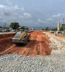 Stalled Adenta–Dodowa Road Project Exposes Residents to Dust and Health Risks